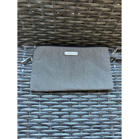 Baggallini  RFID zipper pouch 9" wallet card holder gray taupe - Picture 1 of 5